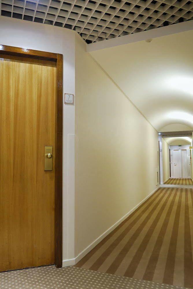 Hotel Hospitel Paris Exteriör bild